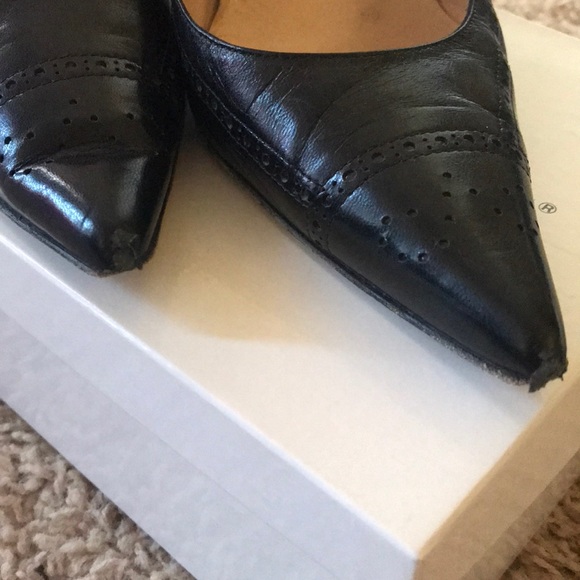 Manolo Blahnik Pointed Toe Perforated Black Pumps - Picture 3 of 6